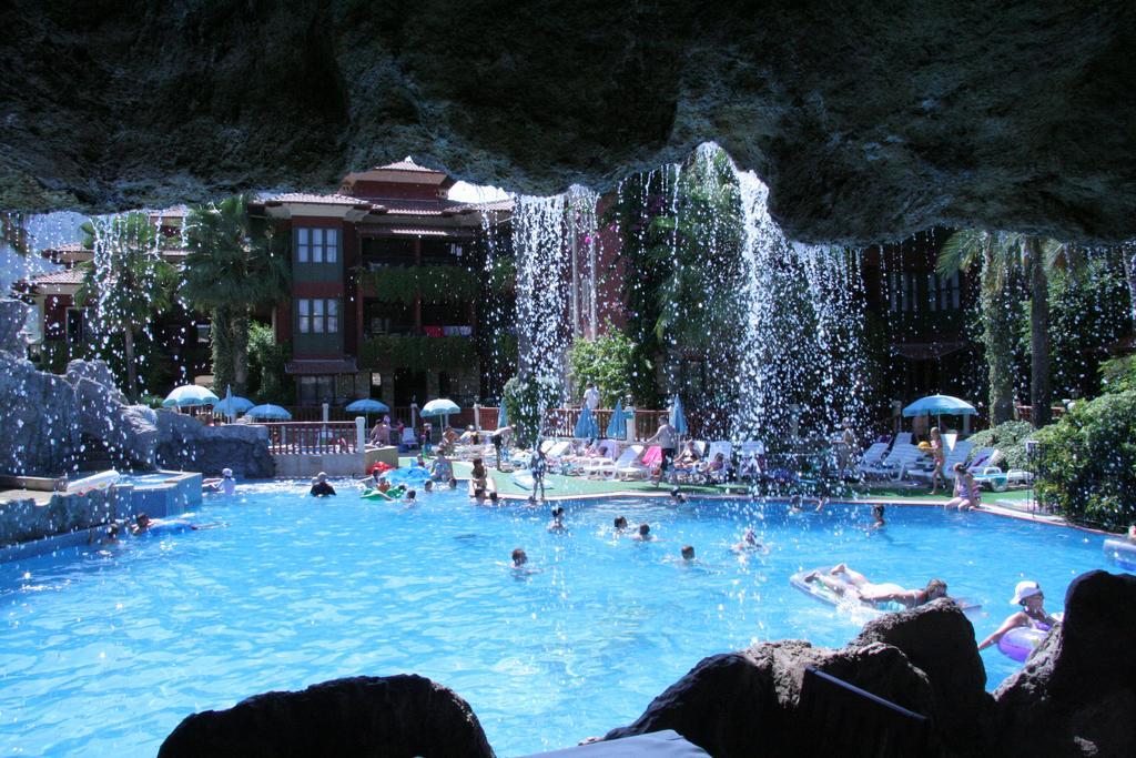 Grand Aquarium Апарт-отель 4*